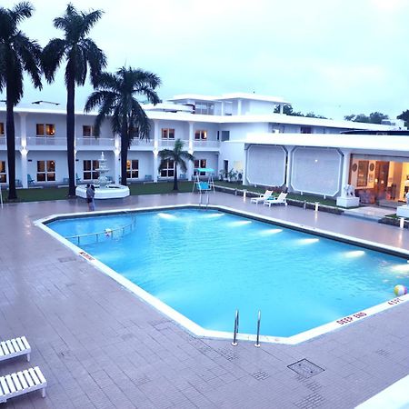 Hotel Chandela Khajurāho Esterno foto