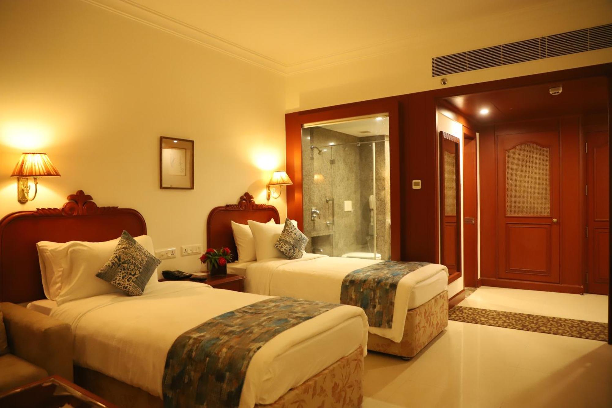 Hotel Chandela Khajurāho Esterno foto